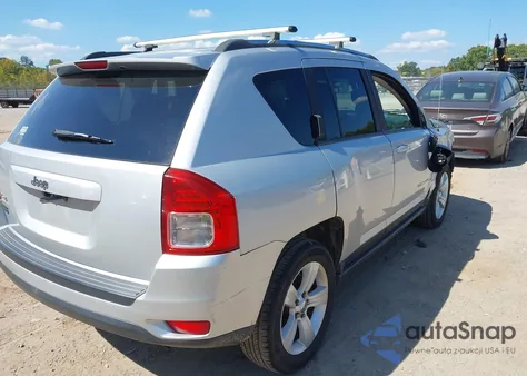 2012 Jeep Compass Sport из США, поврежденный, VIN 1C4NJDBB9CD517724